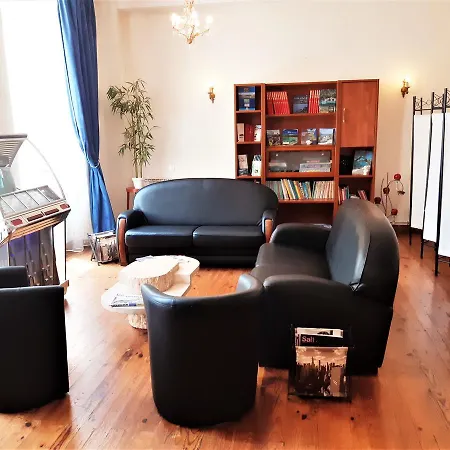 Hotel Du Parc 2*