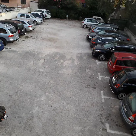 Du Parc 2*